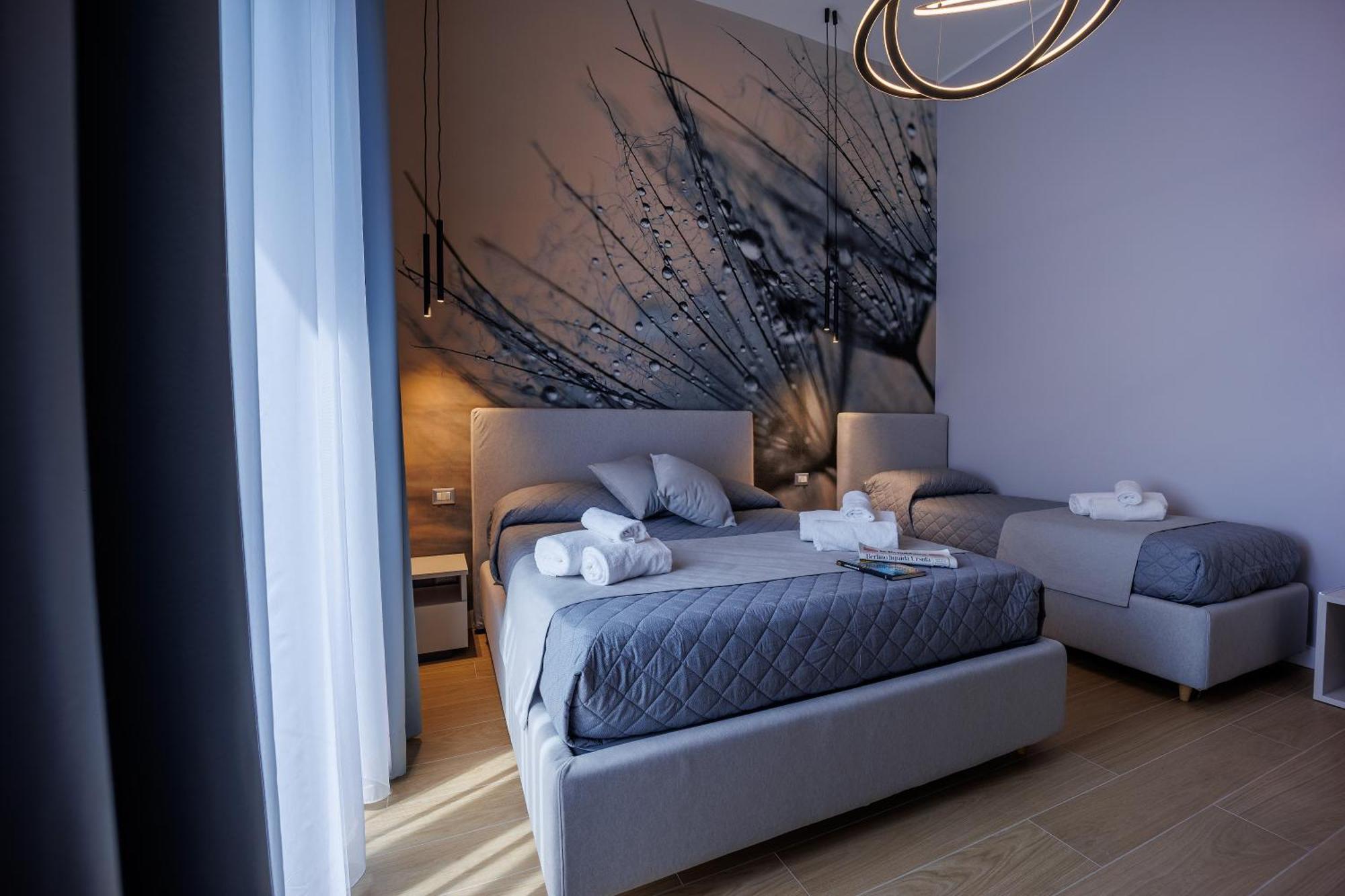 Maria Maruzzella B&B Luxury Suites Νάπολη Εξωτερικό φωτογραφία