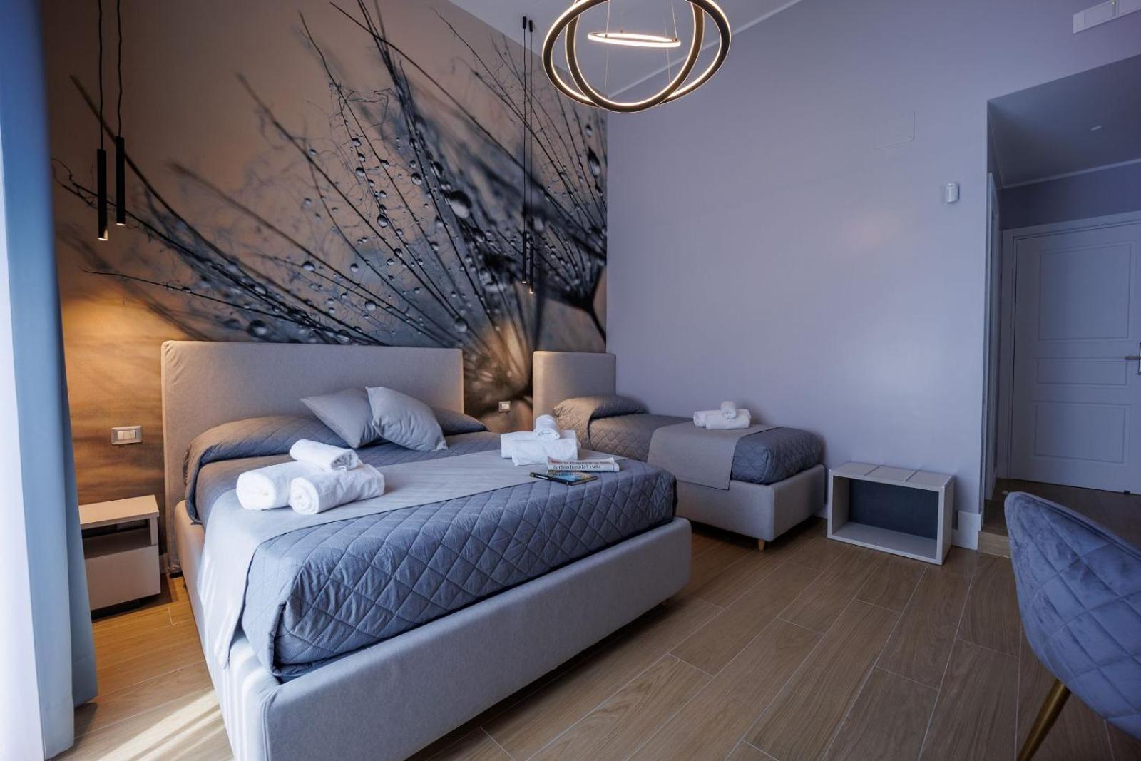 Maria Maruzzella B&B Luxury Suites Νάπολη Εξωτερικό φωτογραφία