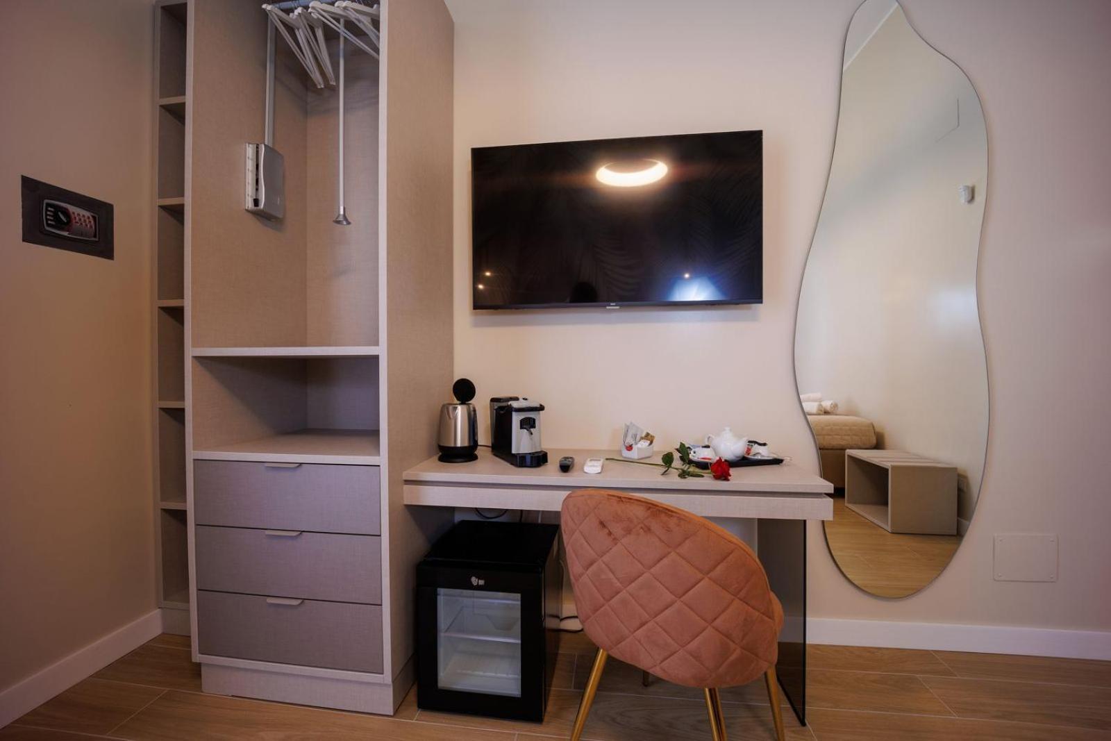 Maria Maruzzella B&B Luxury Suites Νάπολη Εξωτερικό φωτογραφία